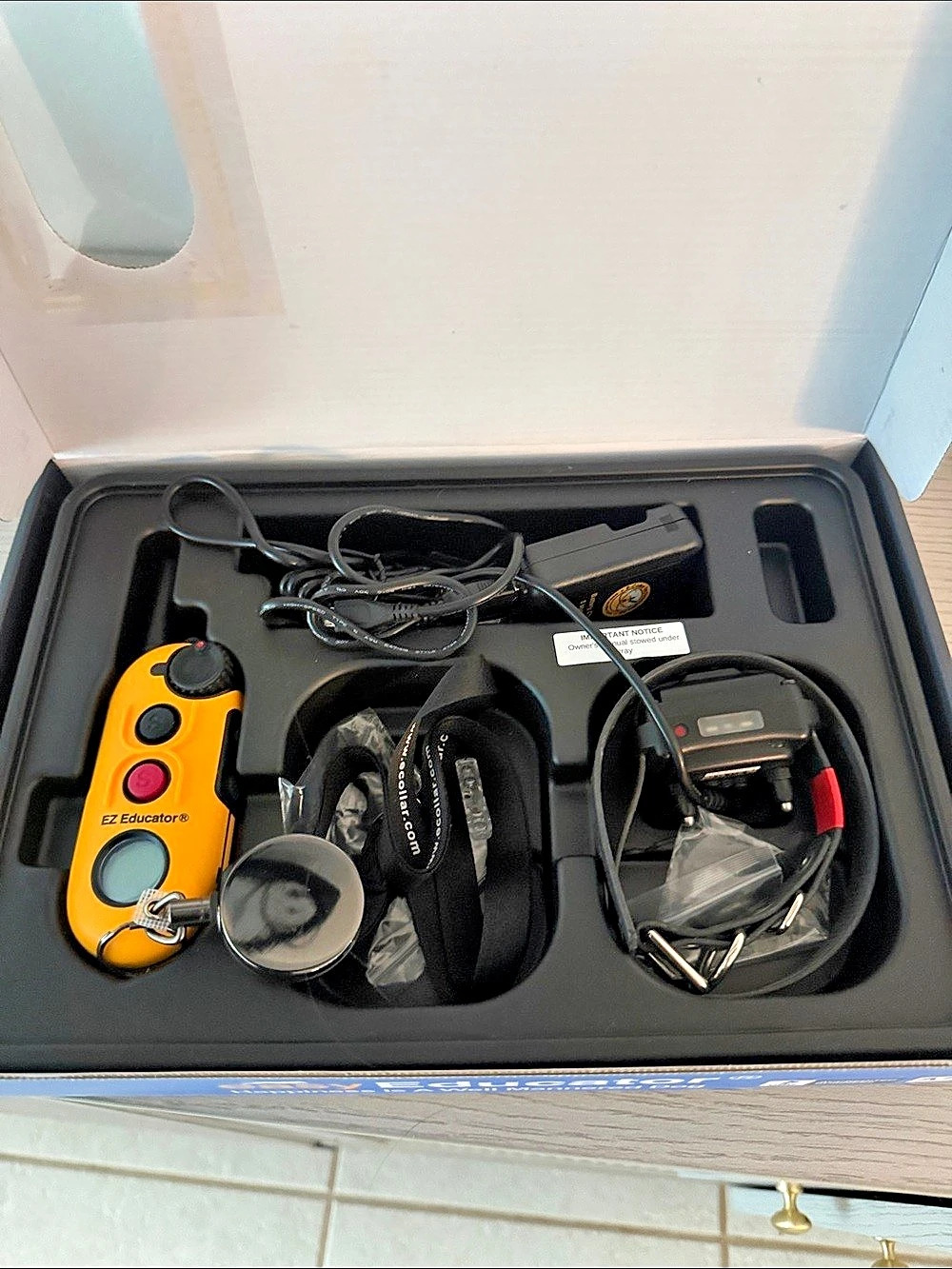 easEducator EZ-9000 One Dog System Dog Training System Orange & Black Like New